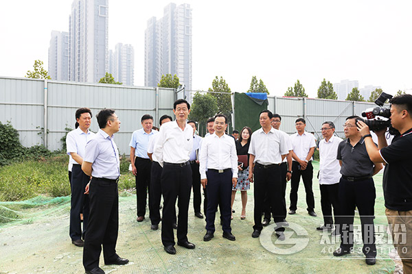 郑州市向导一行视察指导壹定发工业园项目